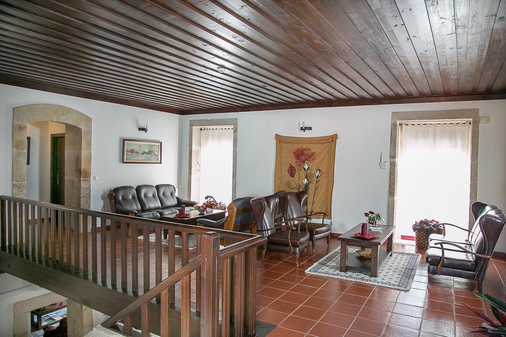 Bed and Breakfast Solar Dos Almeidas - Turismo De Habitacao Транкозу Экстерьер фото