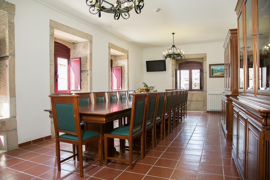Bed and Breakfast Solar Dos Almeidas - Turismo De Habitacao Транкозу Экстерьер фото