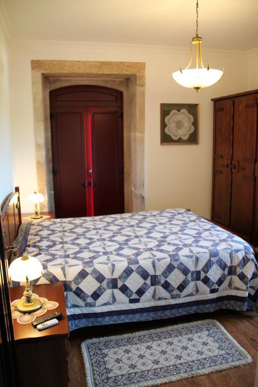 Bed and Breakfast Solar Dos Almeidas - Turismo De Habitacao Транкозу Экстерьер фото