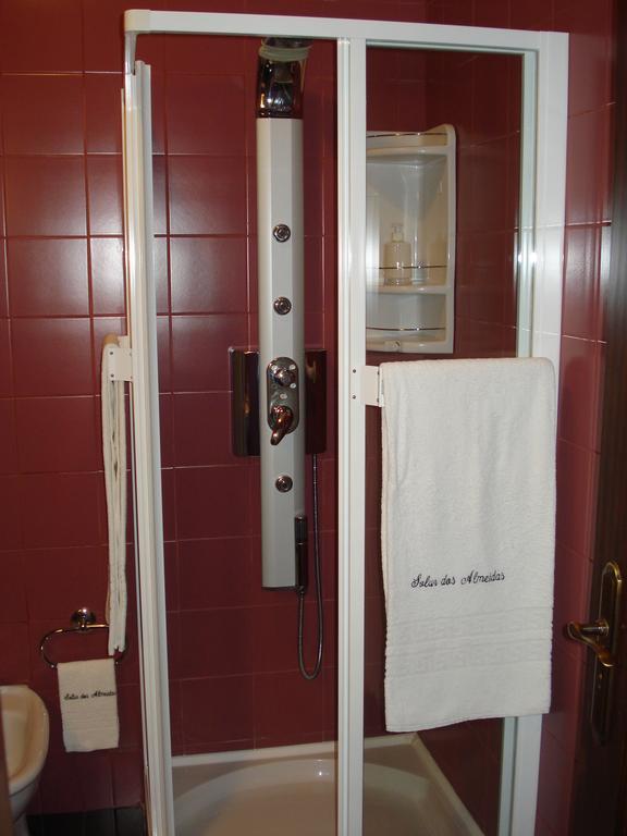 Bed and Breakfast Solar Dos Almeidas - Turismo De Habitacao Транкозу Экстерьер фото