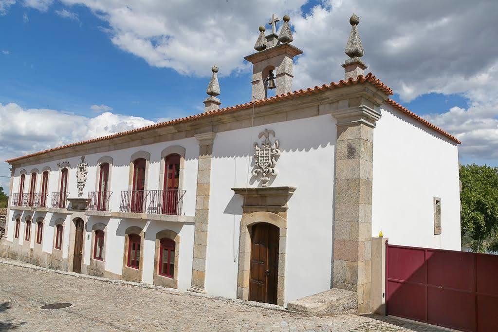 Bed and Breakfast Solar Dos Almeidas - Turismo De Habitacao Транкозу Экстерьер фото